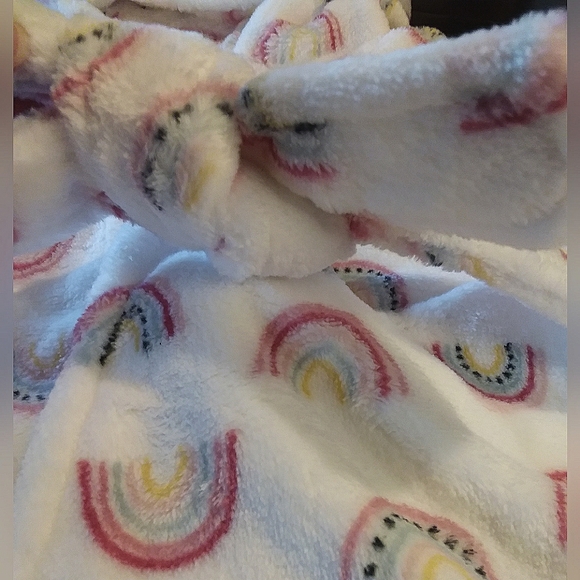 NWOT HB Hudson Baby hooded belted fuzzy robe 0-9 mo - Picture 2 of 5